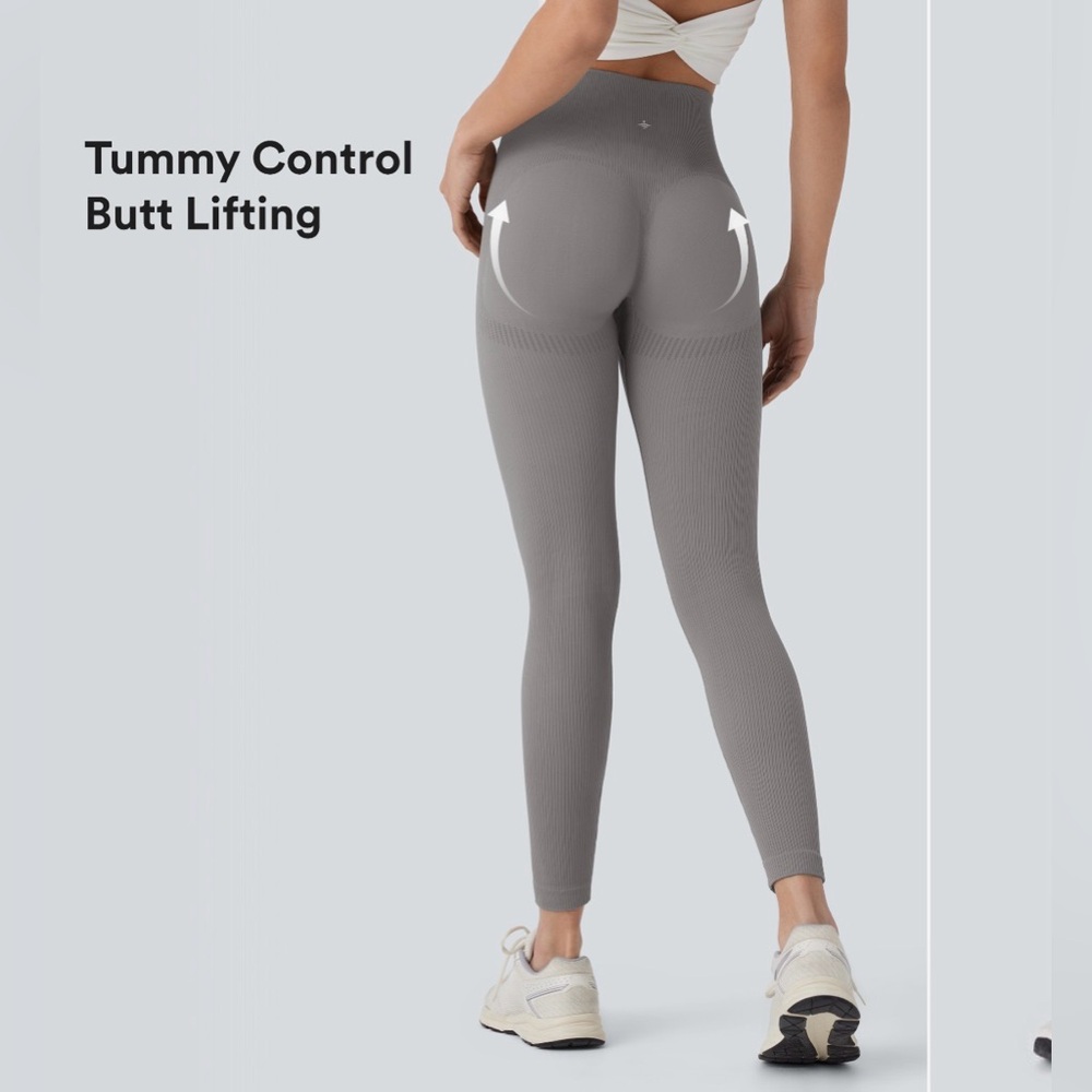 Halara Seamless Flow High Waisted Tummy Control Butt Lifting Yoga Leggings